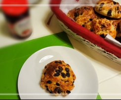 KRENTENBOLLEN holenderskie bułeczki z rodzynkami