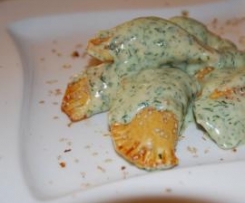 Pieczone pierożki z sezamem