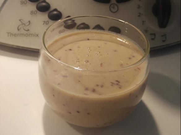 Koktajl jabłko - banan - śliwka