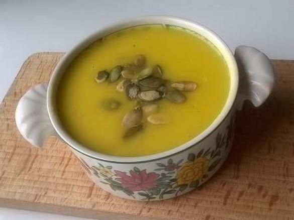 Zupa z dyni z pomarańczą