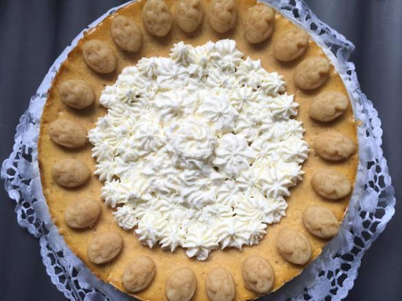 Sernik dyniowy na imbirowym spodzie