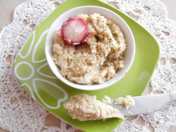 Wegetariański smalec z fasoli