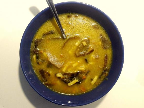 Zupa grzybowa z makaronem