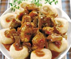 Gulasz wołowy z grzybami na bogato