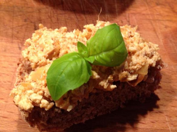 Pasta z tofu do kanapek (wege)