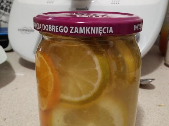 Limonki, cytryny, mandarynki w syropie imbirowym