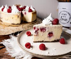 Sernik z masą marcepanową