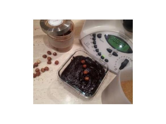 DOMOWY KREM Z KAROBU