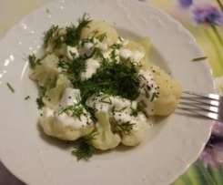 Kalafior z jogutem naturalnym i koperkiem