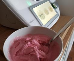 Truskawkowe fit lody proteinowe