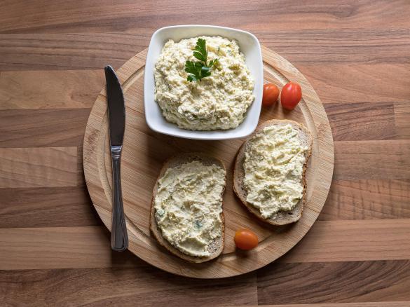 Pasta jajeczna jogurtowa