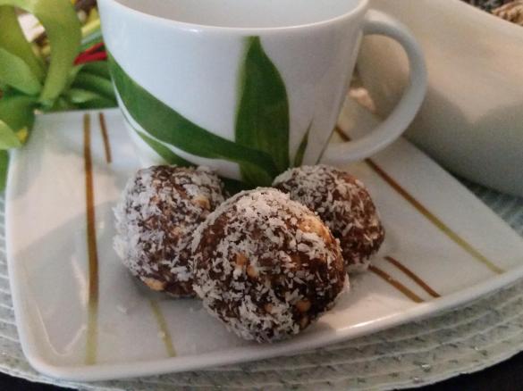 Kuleczki czekoladowo-kokosowe