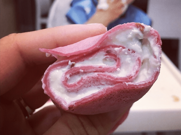 Różowe naleśniki - naleśniki z buraka ( rozszerzanie diety / BLW )