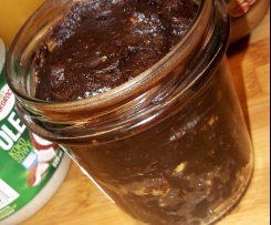 Daktylowy raj z masłem orzechowym