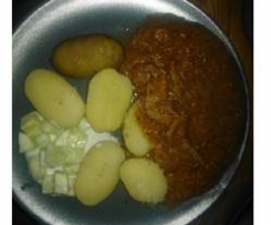 Gulasz Węgierski z kartoflami - czyli jadło dla seściu owiecek