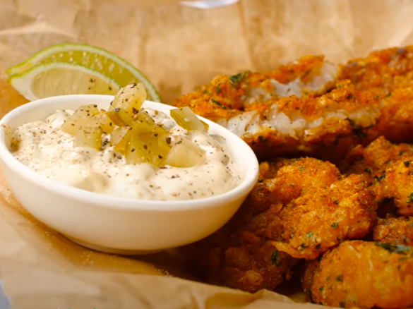 Mintaj w panierce z płatków kukurydzianych