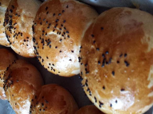 bułki tureckie z czarnuszką