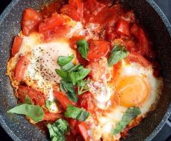 szakszułka z jajkiem