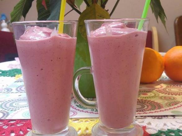 Shake Mleczno-Truskawkowy