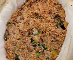 Zapiekanka gryczana z cukinią, szpinakiem i orzechami nerkowca