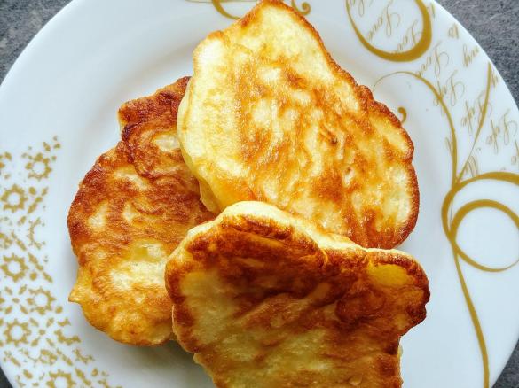 Racuchy z jabłkami i budyniem