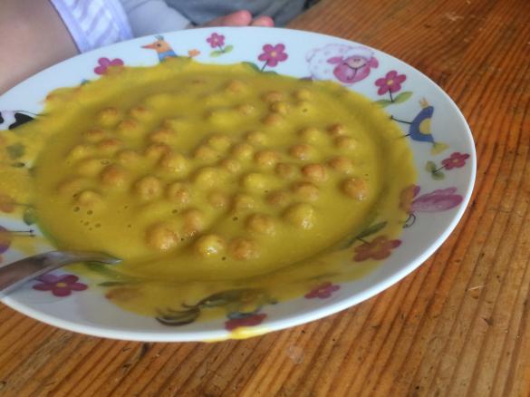 Krem z marchewki i zielonego groszku