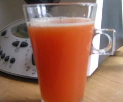 Napój pomarańczowo-truskawkowy