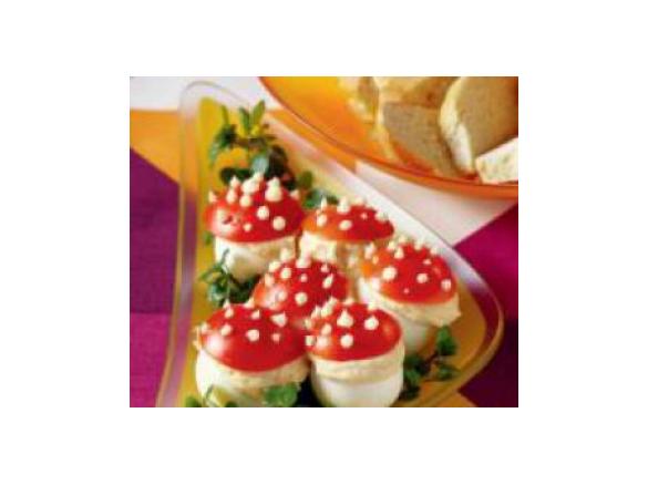 MUCHOMORKI Z CHRZANEM NA WIELKANOCNYM STOLE