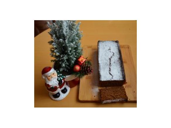 Ciasto daktylowe z mąki zytniej z pełnego przemiału