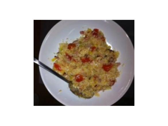 risotto z boczkiem, porem i pomidorkami