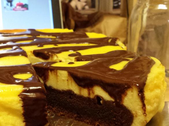 Sernik na czekoladowym spodzie (Brownie based cheesecake)