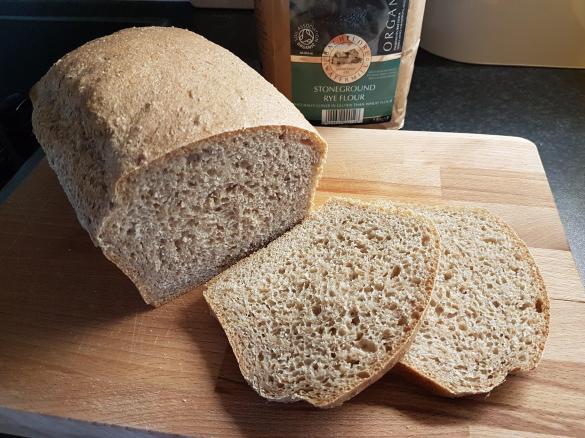 Chleb pszenno żytni