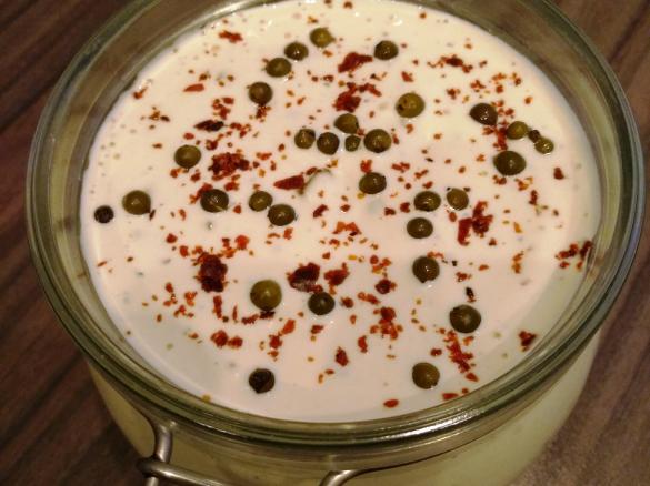 Sos majonezowy z zielonym pieprzem