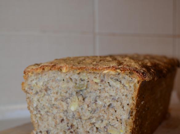 Chleb z nasionami