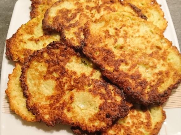 Placki z cukini troszkę  INACZEJ