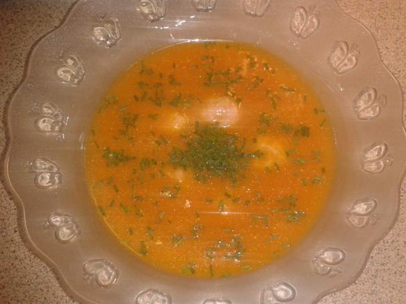 WYTRAWNA ZUPA Z CZERWONEJ CEBULI Z MIĘSNYMI KLOPSIKAMI