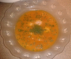 WYTRAWNA ZUPA Z CZERWONEJ CEBULI Z MIĘSNYMI KLOPSIKAMI