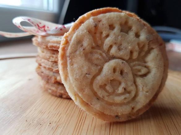 KRUCHE CIASTECZKA POMARAŃCZOWO - ORZECHOWE