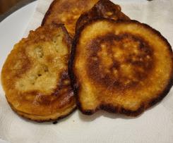 Placki z bananami i jabłkiem