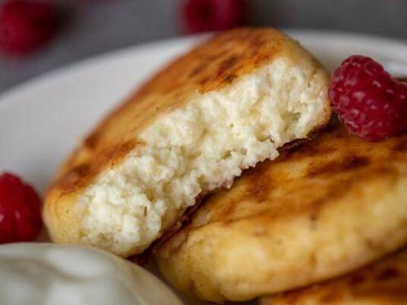 Syrniki - lwowskie placuszki twarogowe