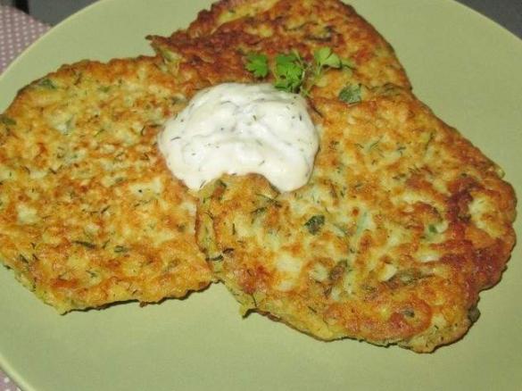 Placuszki z cukinii i ciecierzycy