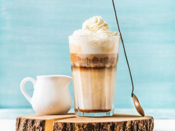 KAWA MROŻONA Z SYROPEM KOKOSOWYM