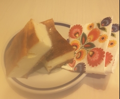 Sernik jogurtowy na orzechowym spodzie