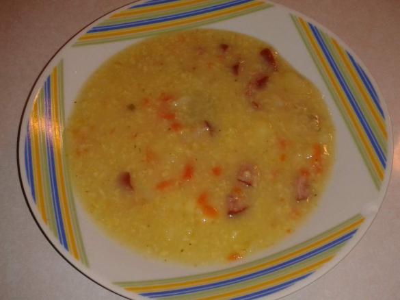 Zupka warzywna z kiełbaską