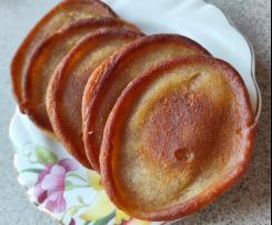 Cynamonowe racuchy na jogurcie i śmietanie