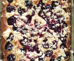 CIASTO DROŻDŻOWE Z OWOCAMI I KRUSZONKĄ