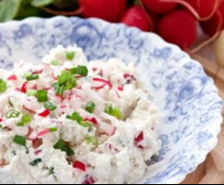 Twarożek z rzodkiewką i szczypiorkiem