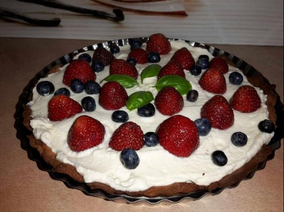 Tarta z owocami i mascarpone