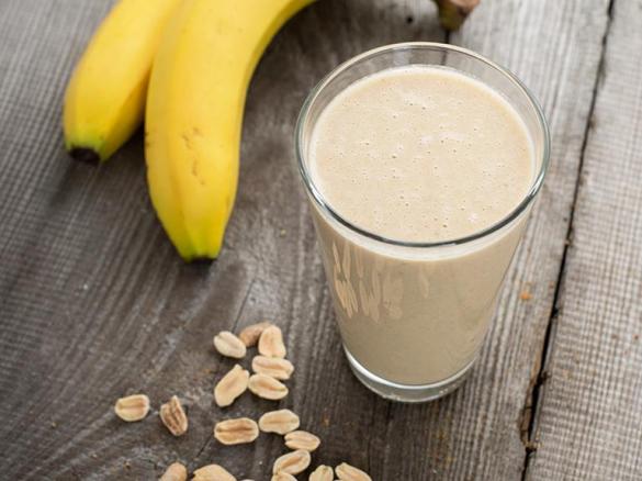 Koktajl banan-masło orzechowe