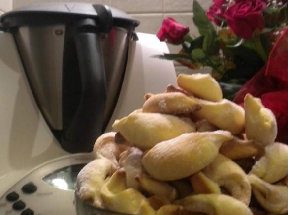 Rogaliki drożdżowe